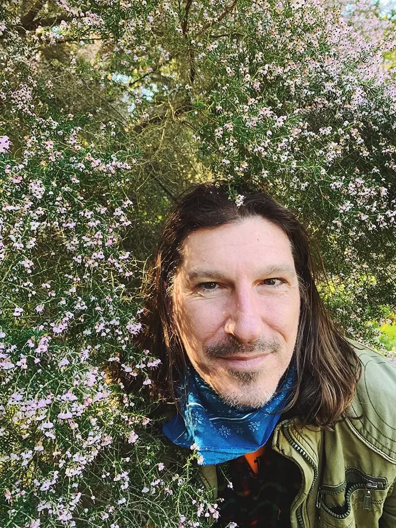 Flora Grubb Gardens: Jim Kumiega, líder del equipo de merchandising