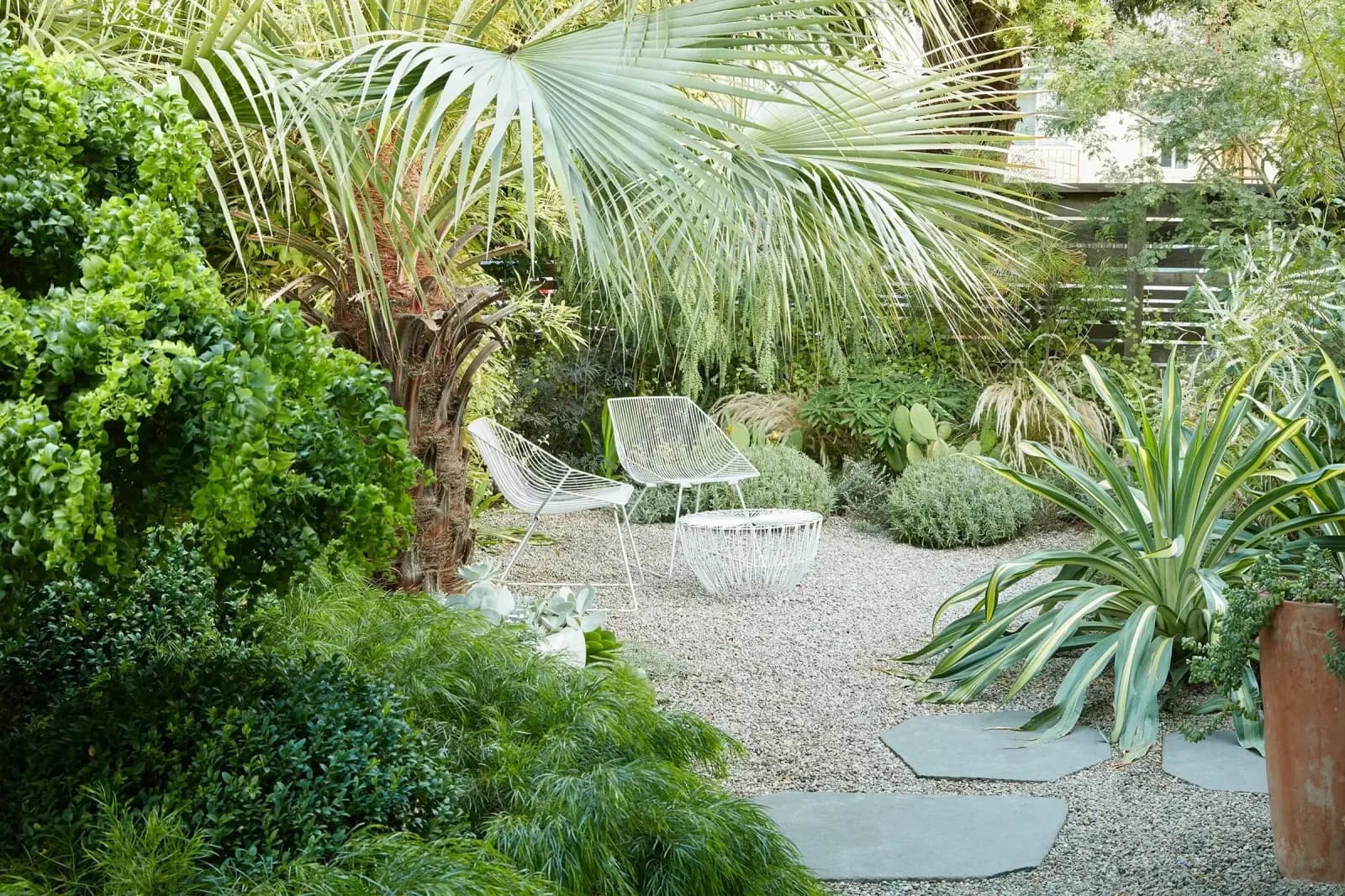 Jardín de la casa de Flora Grubb, fundadora de Flora Grubb Gardens